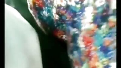 পুরাতন সাদা বাংলাদেশী নতুন সেক্স ভিডিও বন্ধু তার তরুণ কালো ভগ সন্তুষ্ট করার জন্য একটি বড় মোরগ আছে